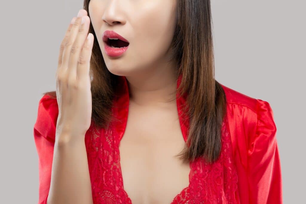 What Are the Most Effective Ways to Maintain Fresh Breath All Day